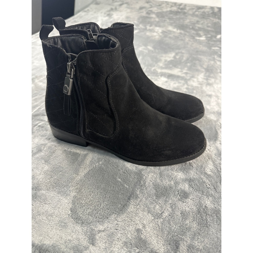 Daisy Fuentes Black Suede Quilted Ankle Boots Side‎ Zip Women's Size 7M